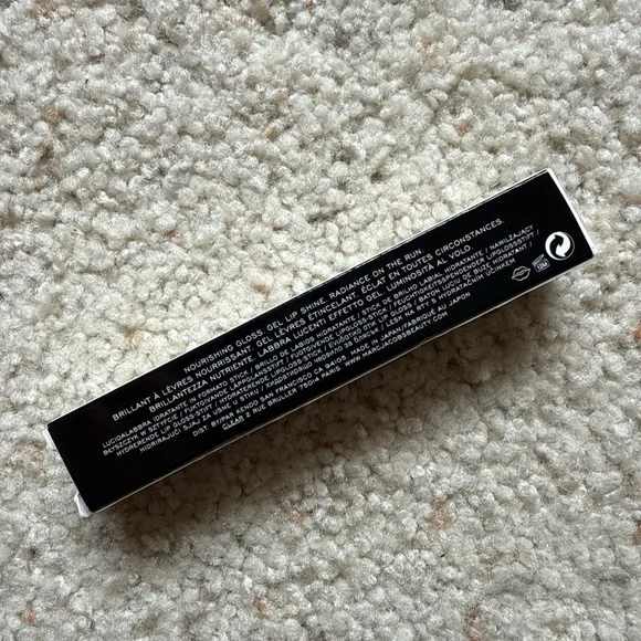 NWT! Marc Jacobs Enamored Hydrating Lip Gloss Stick – One Mauve Time (556) - Picture 3 of 6